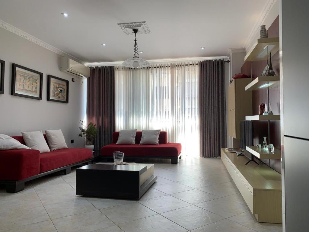 Laureta Çako Apartment Tiran Dış mekan fotoğraf