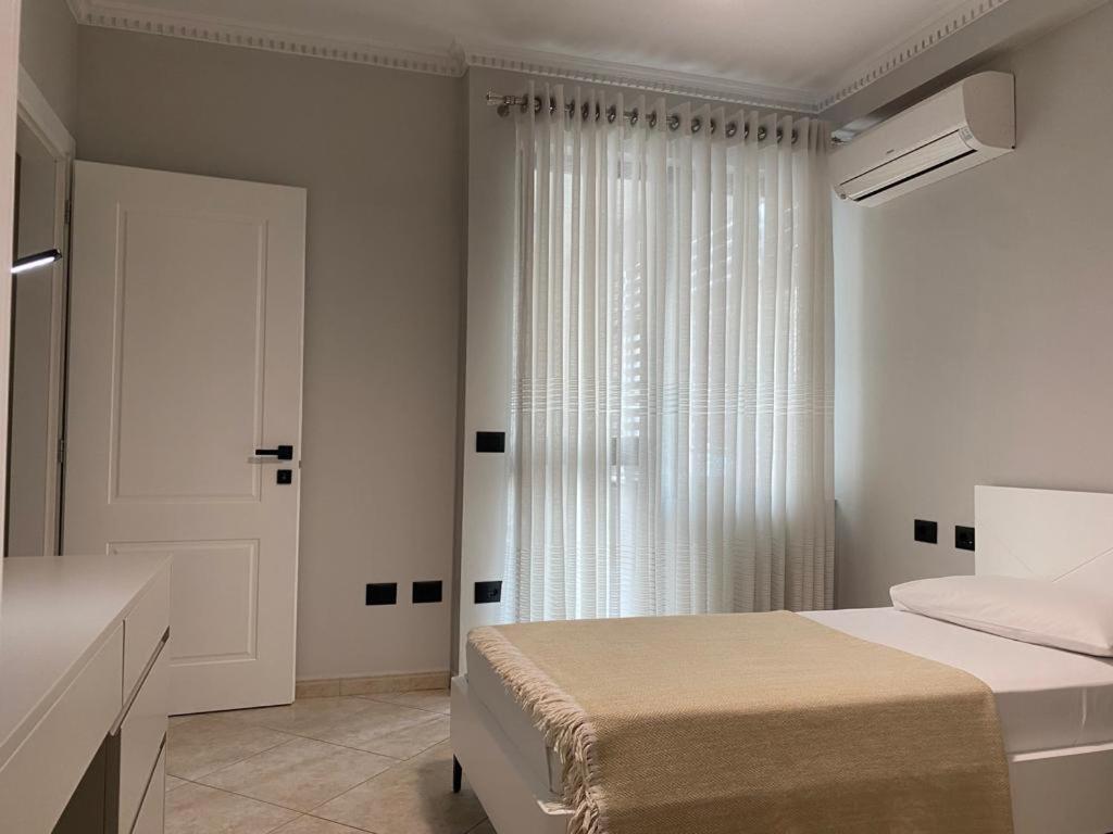 Laureta Çako Apartment Tiran Dış mekan fotoğraf